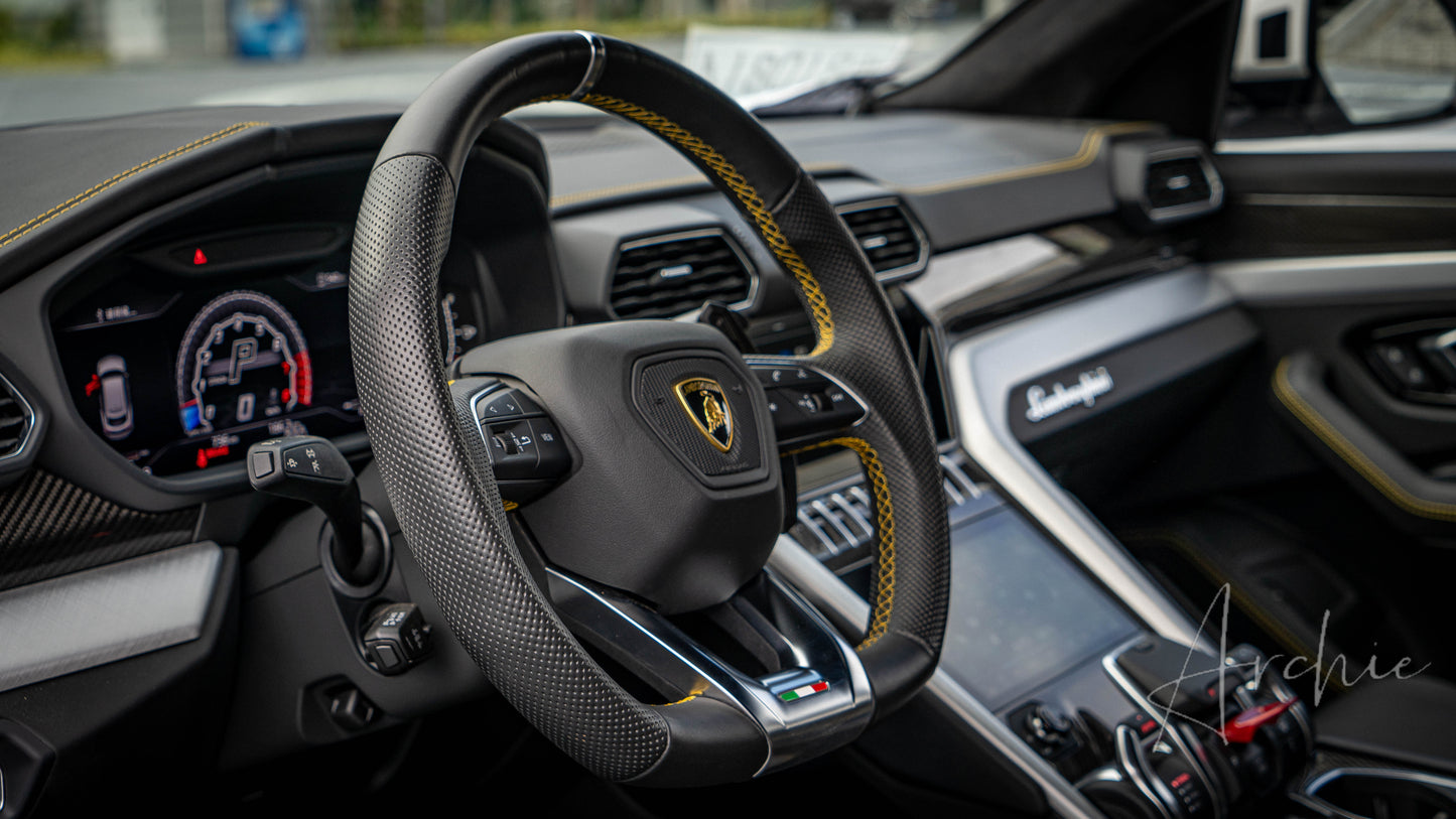 Lamborghini Urus - Услуги личного водителя
