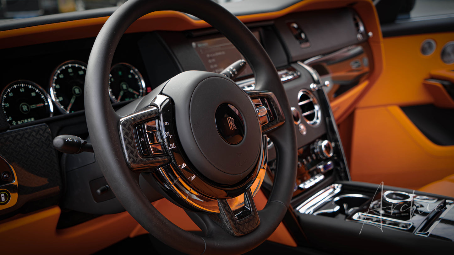 Rolls-Royce Cullinan BB - Услуги персонального водителя.