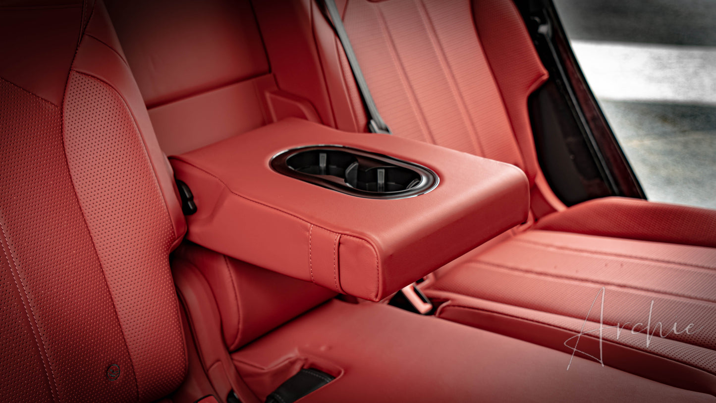 Bentley Bentayga White - Услуги персонального водителя.