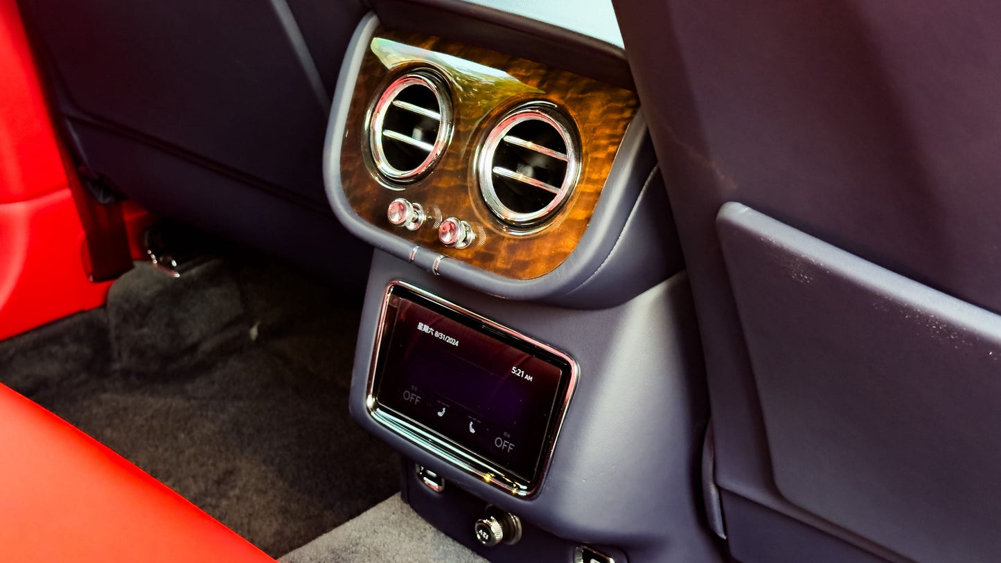 Bentley Bentayga Black - Услуги личного водителя.