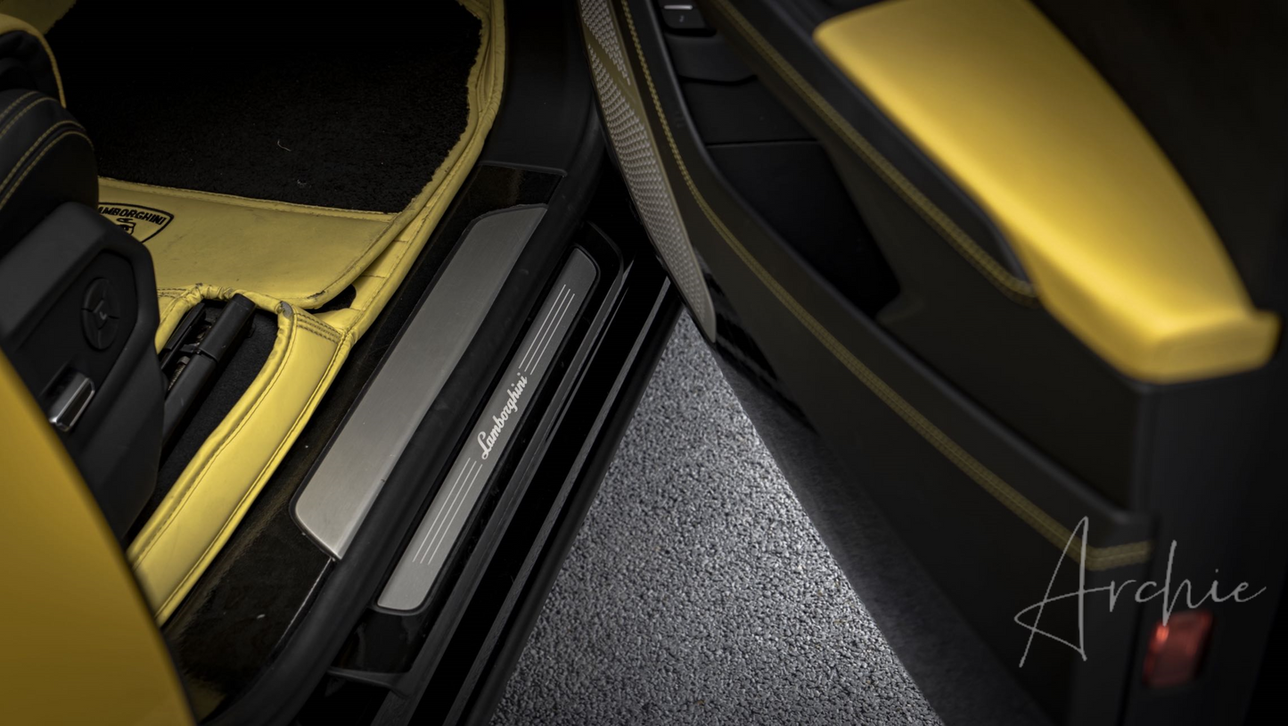 Lamborghini Urus - Услуги личного водителя
