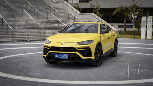 Lamborghini Urus - Услуги личного водителя
