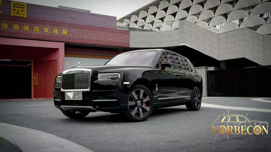 Rolls-Royce Cullinan - Услуги персонального водителя.