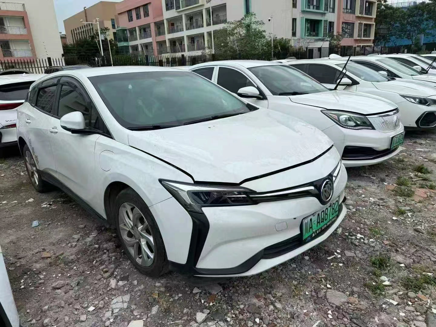 2023 Buick Velite 6 EV – 518 km CLTC Range | CATL Battery | Bulk Stock 120 Units | Average 80,000–150,000 km